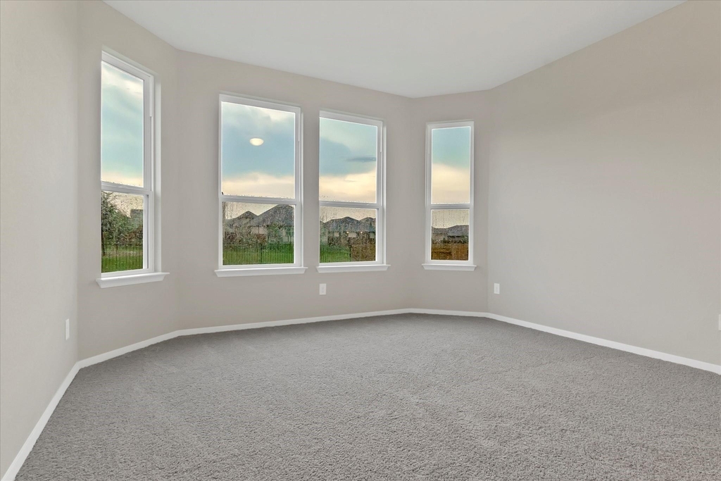 135 Lyndon Dr - Photo 8