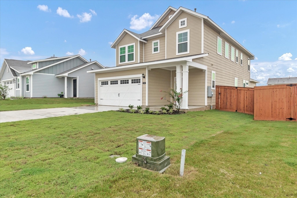 135 Lyndon Dr - Photo 2