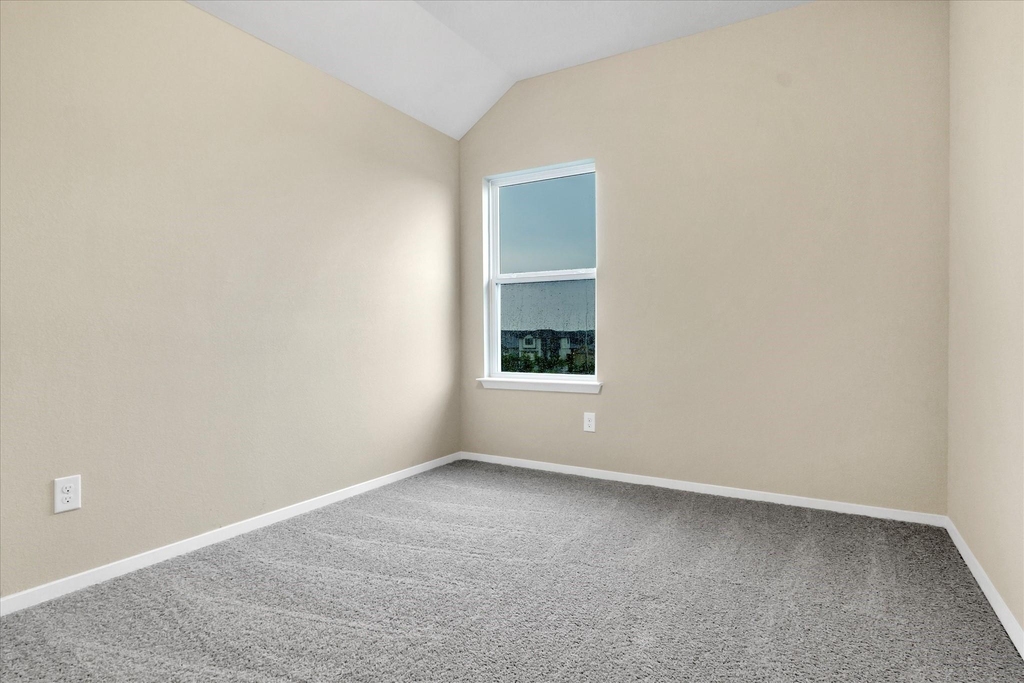 135 Lyndon Dr - Photo 13