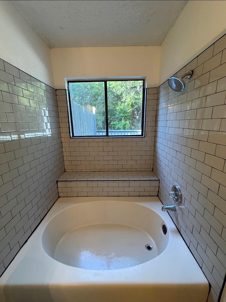 12021 Shady Springs Rd - Photo 15