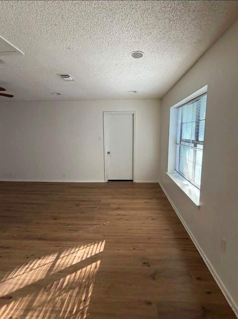 12021 Shady Springs Rd - Photo 12