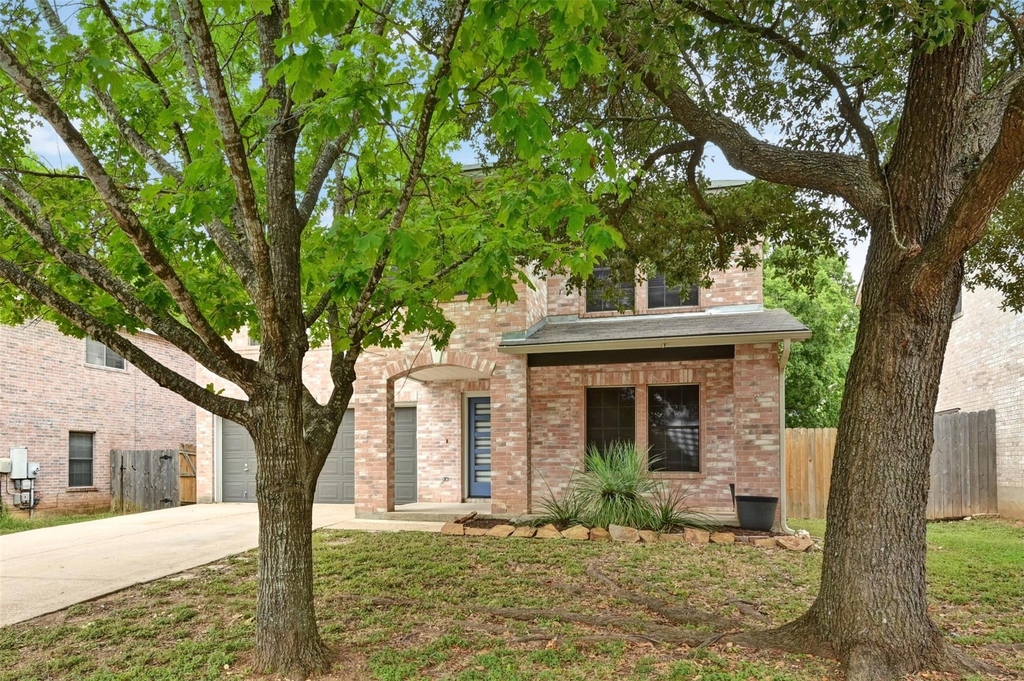 2217 Riker Ridge Trl - Photo 1