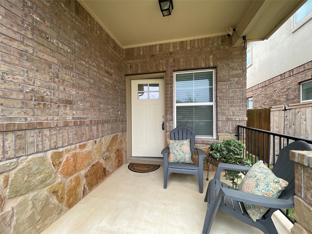 1173 La Conterra Blvd - Photo 0