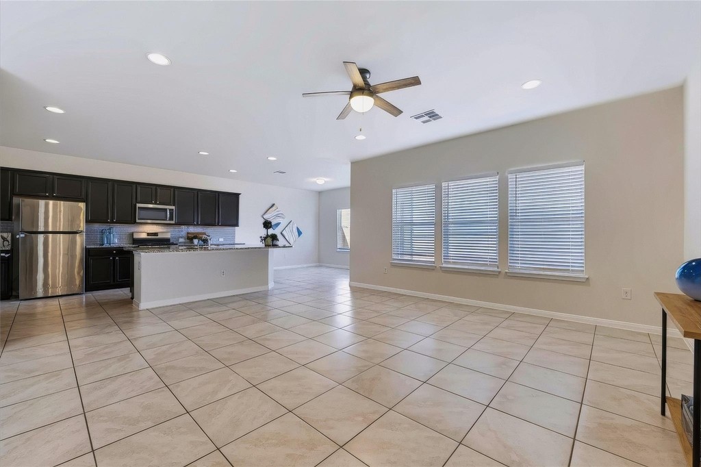 1173 La Conterra Blvd - Photo 9