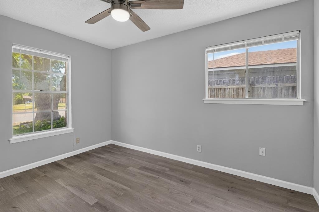 8602 Colonial Dr - Photo 16