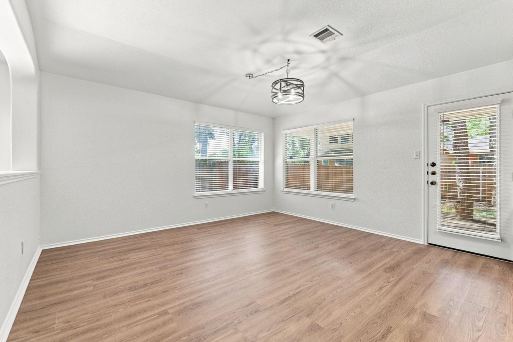 135 Lear Ave - Photo 15