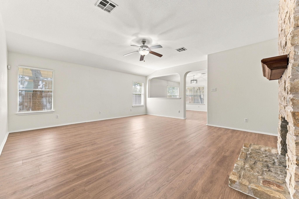135 Lear Ave - Photo 3