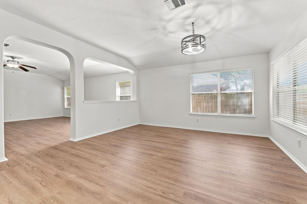 135 Lear Ave - Photo 8