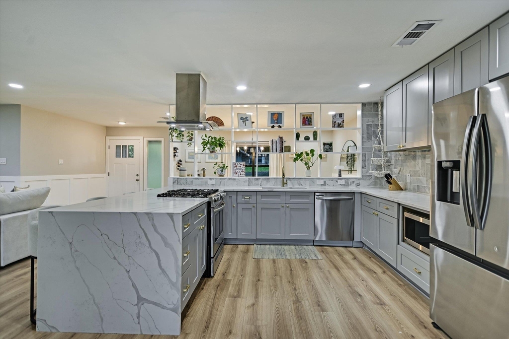 1006 Hollybluff St - Photo 9