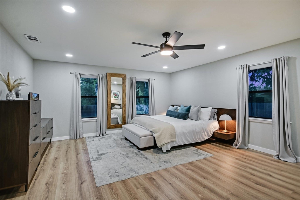 1006 Hollybluff St - Photo 14