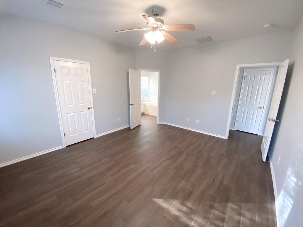 3015 Hill St - Photo 13