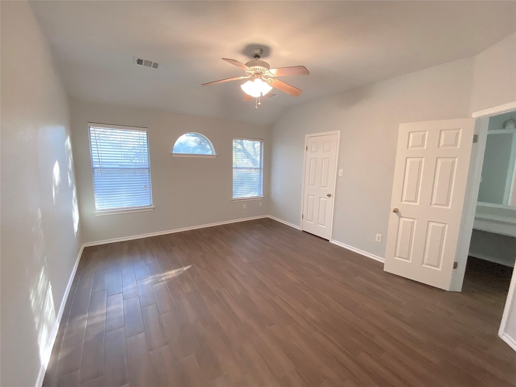 3015 Hill St - Photo 12