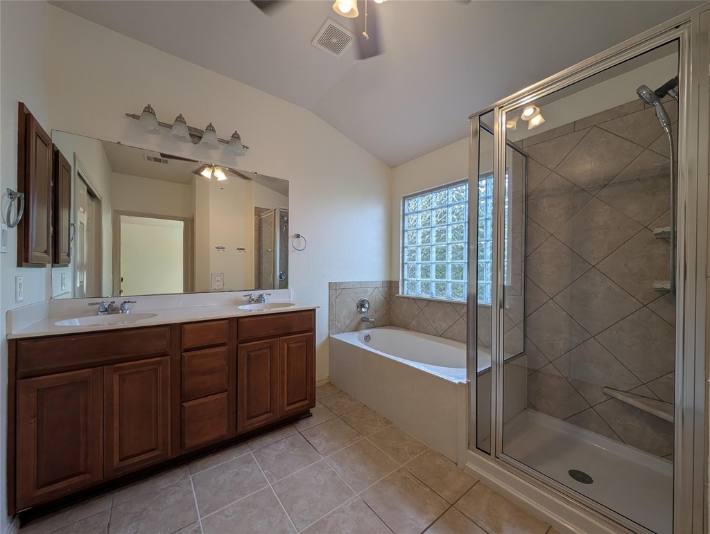 1602 Westmeadow Trl - Photo 20