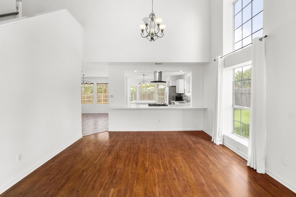 12701 Tantara Dr - Photo 3