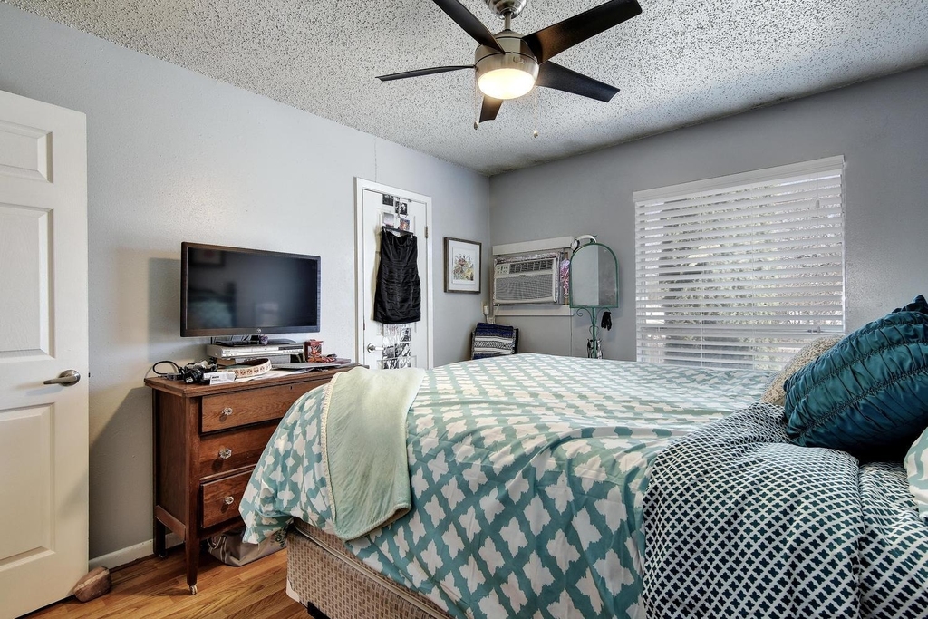 5012 Duval St - Photo 22