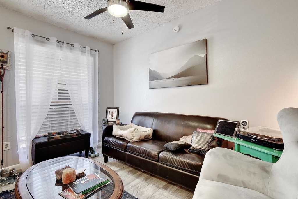 5012 Duval St - Photo 14