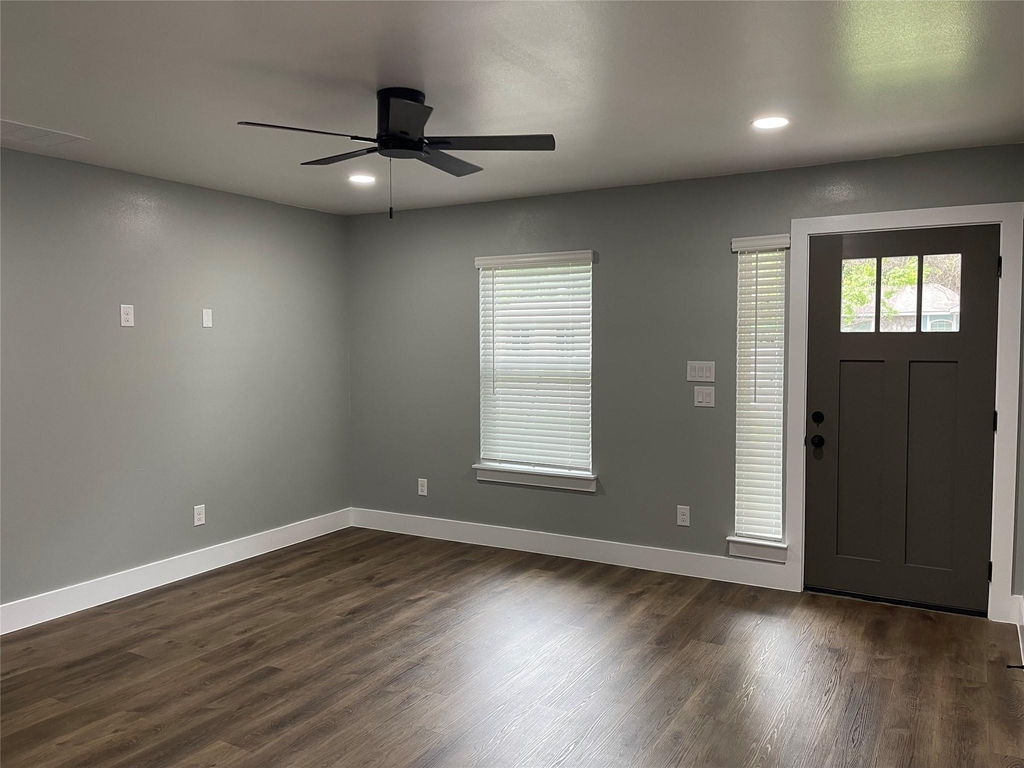 6202 Hogan Ave - Photo 4