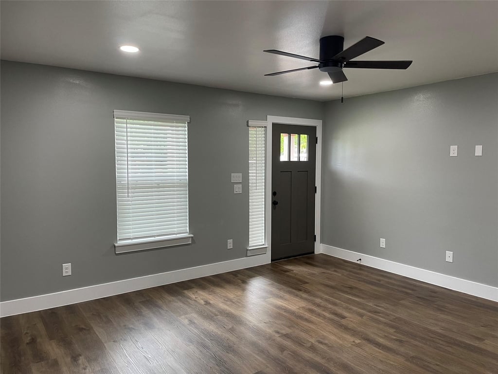 6202 Hogan Ave - Photo 5