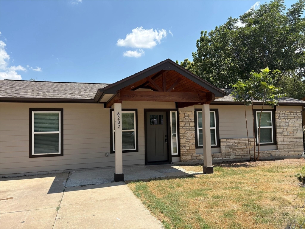 6202 Hogan Ave - Photo 2