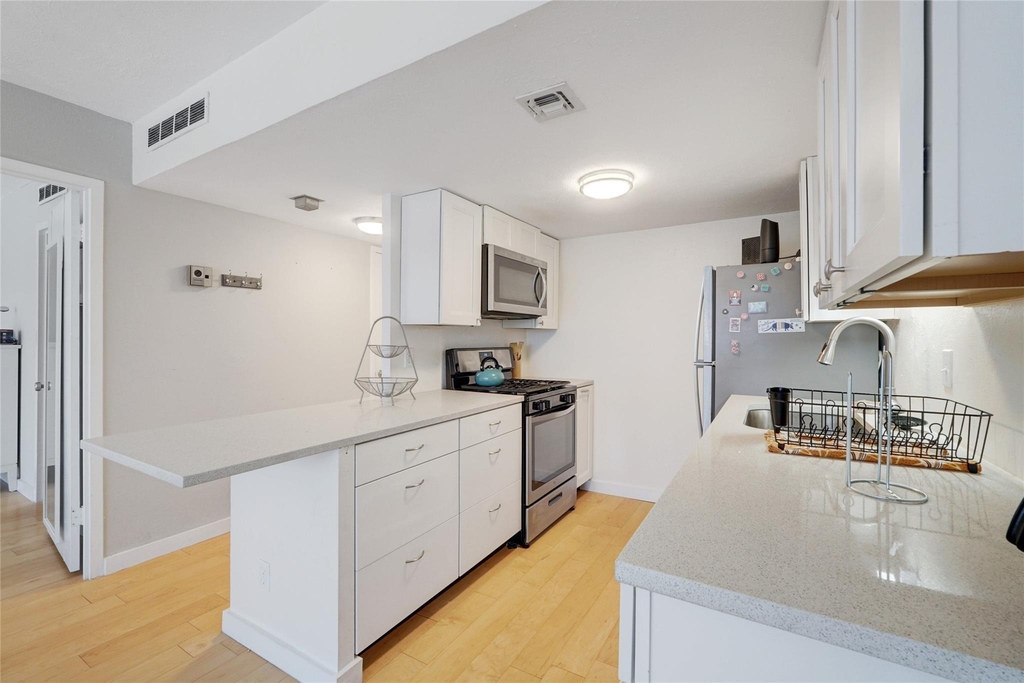 1800 Lavaca St - Photo 8