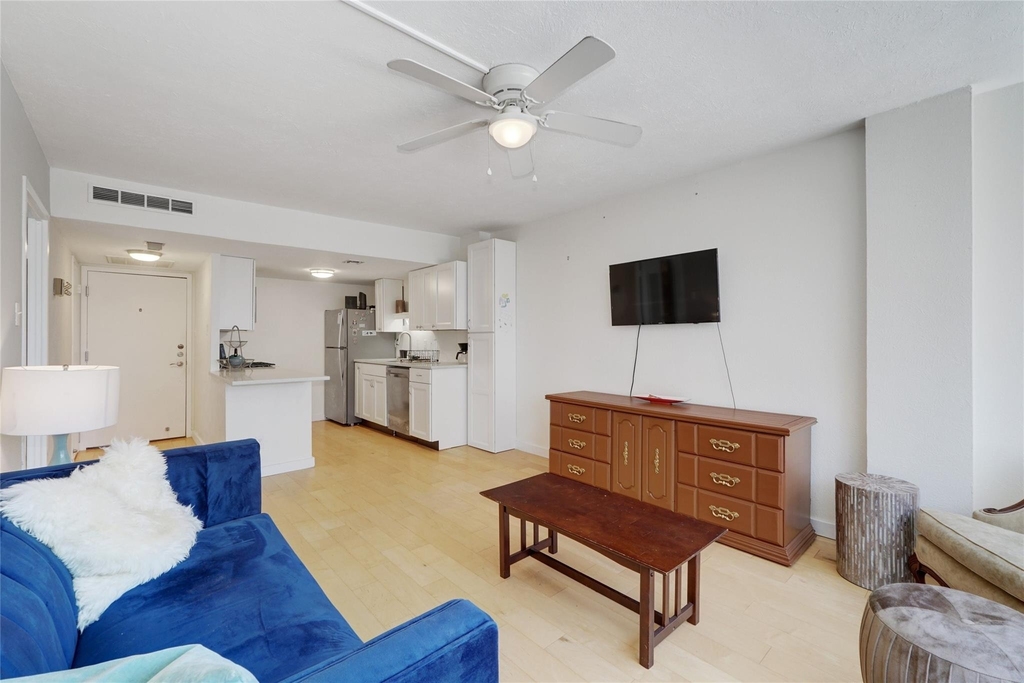 1800 Lavaca St - Photo 5