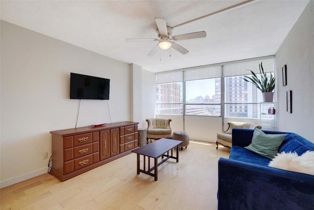 1800 Lavaca St - Photo 4