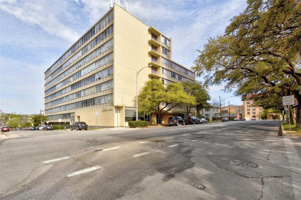 1800 Lavaca St - Photo 0