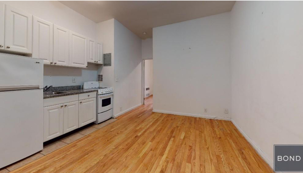  East 93rd Street - Photo 2