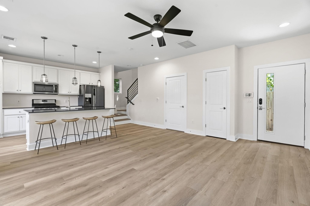 1160 Lott Ave - Photo 6