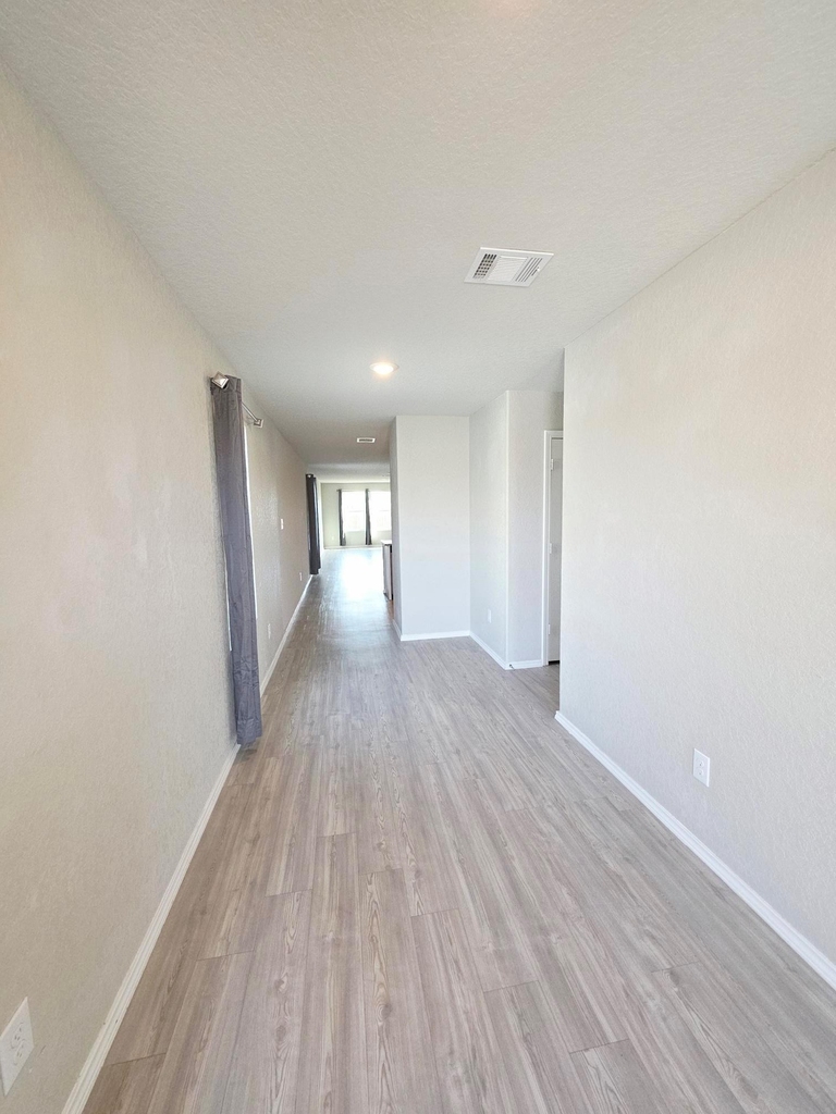 10799 Prusiner Dr - Photo 2