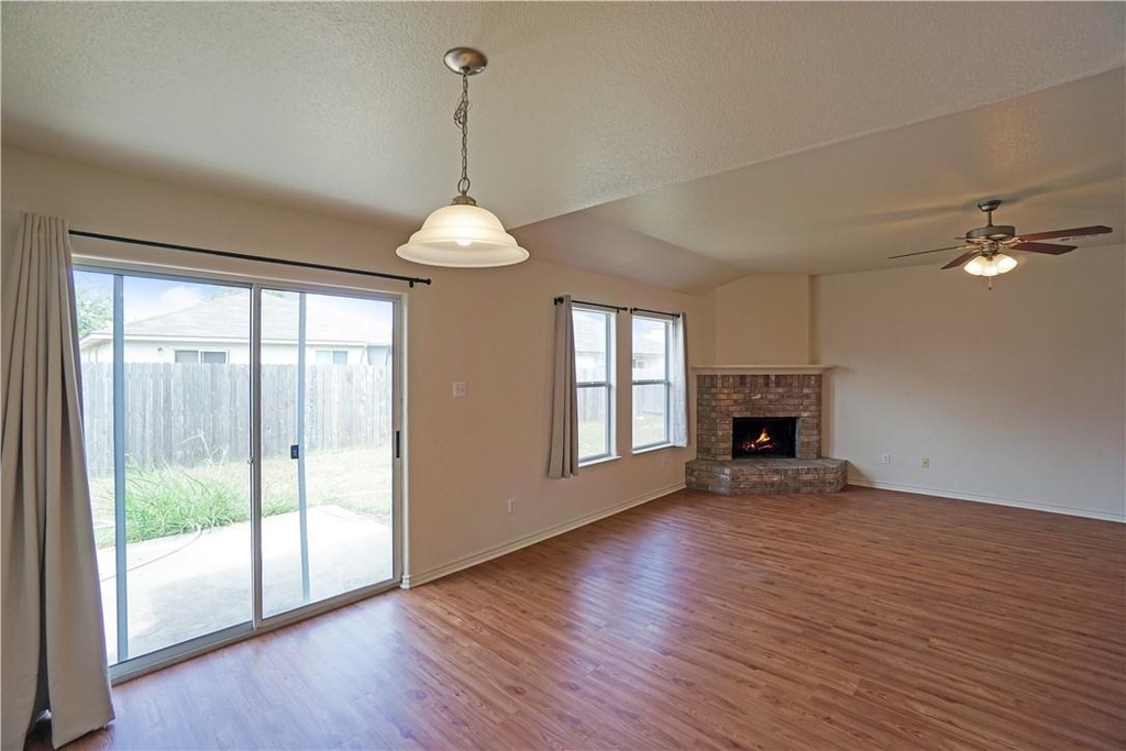 2903 Don Hill Ln - Photo 3