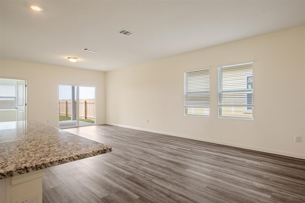 391 Wren Ln - Photo 10