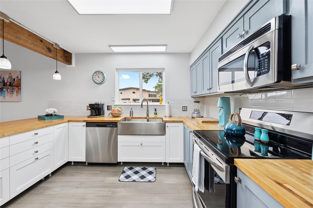 2711 Trail Of Madrones St - Photo 10