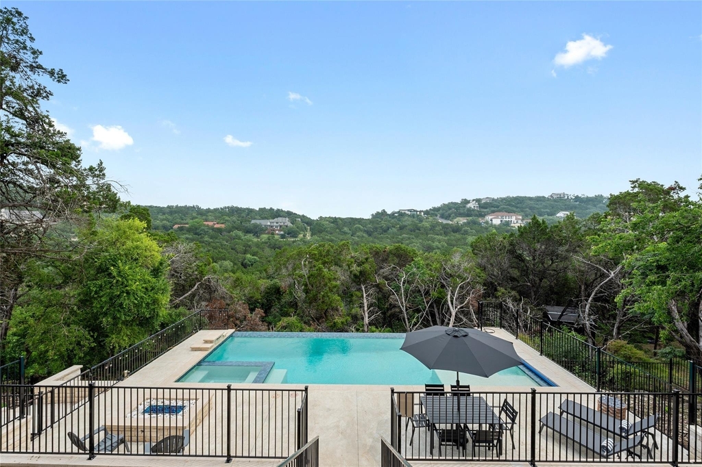 2711 Trail Of Madrones St - Photo 0