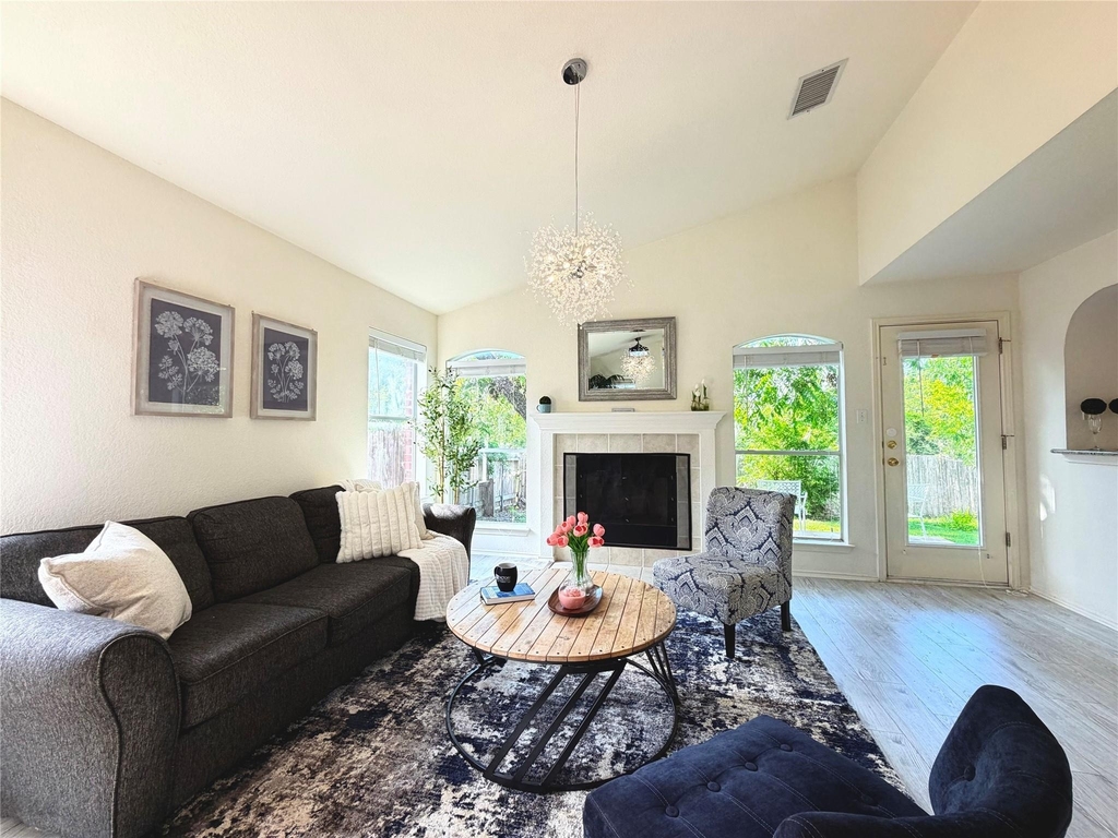 9802 Copper Creek Dr - Photo 9