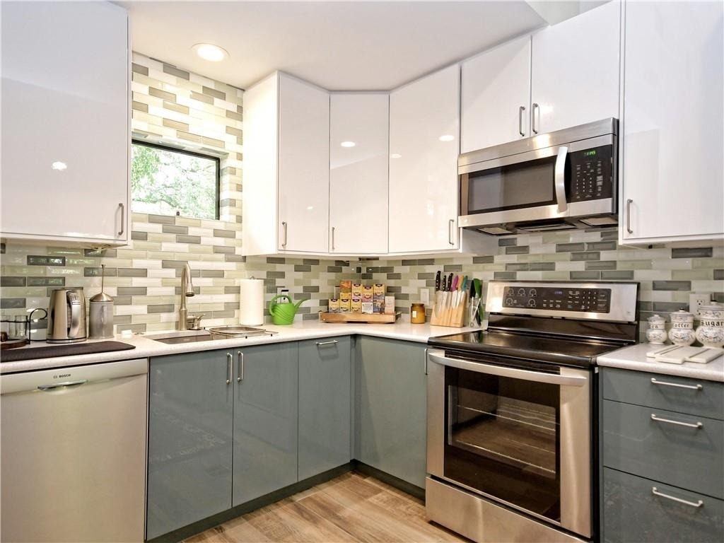 1524 Piedmont Ave - Photo 0