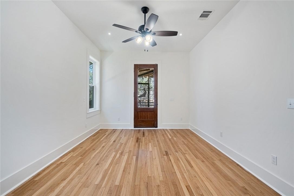 702 W Gibson St - Photo 21