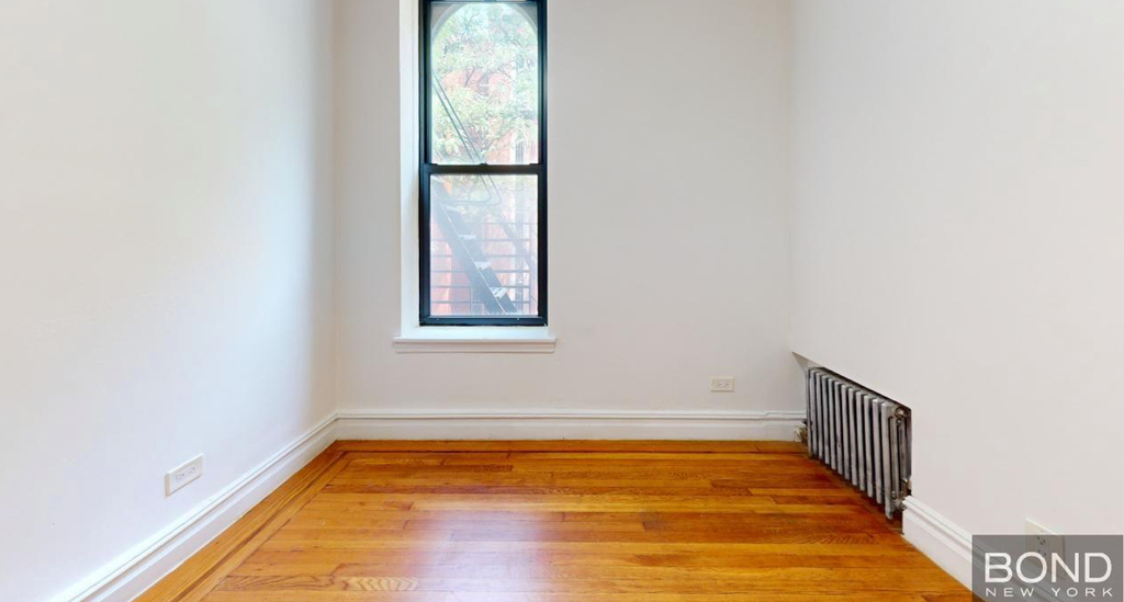 East 87th Street - Photo 3