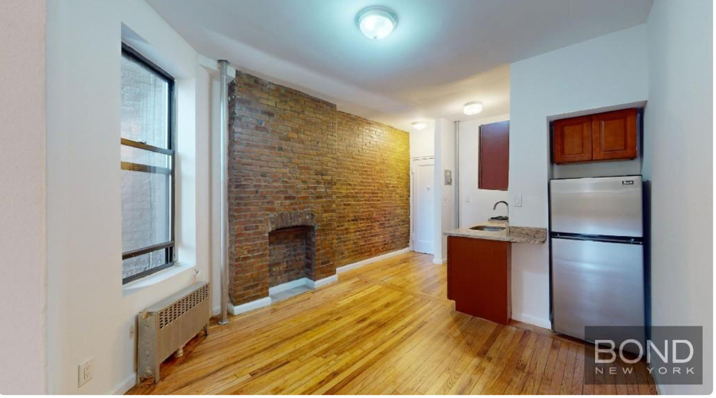 West 83rd Street - Photo 1