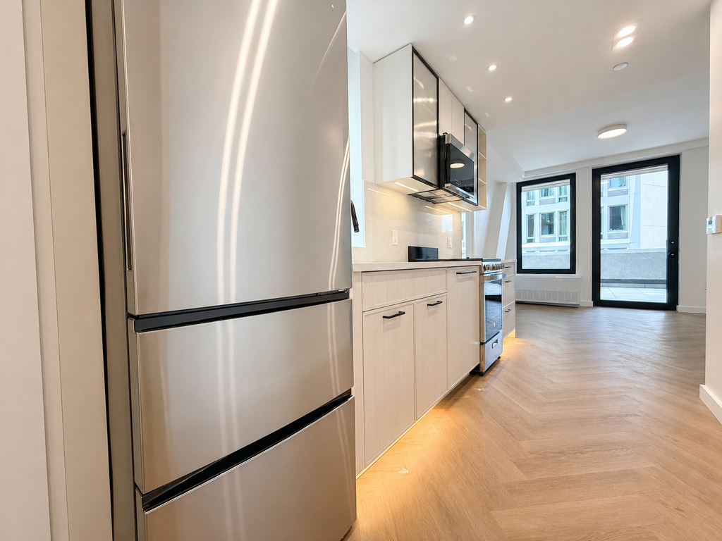 104 Fleet Place - Photo 3