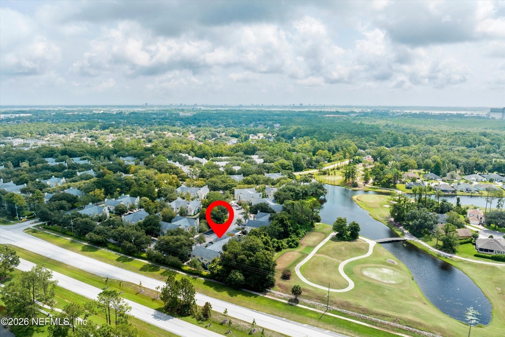 13700 Richmond Park Drive N - Photo 22