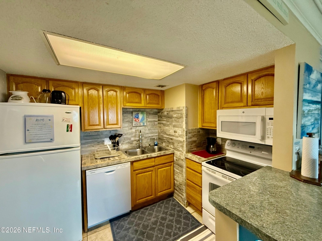 2700 Ocean Shore Boulevard - Photo 11