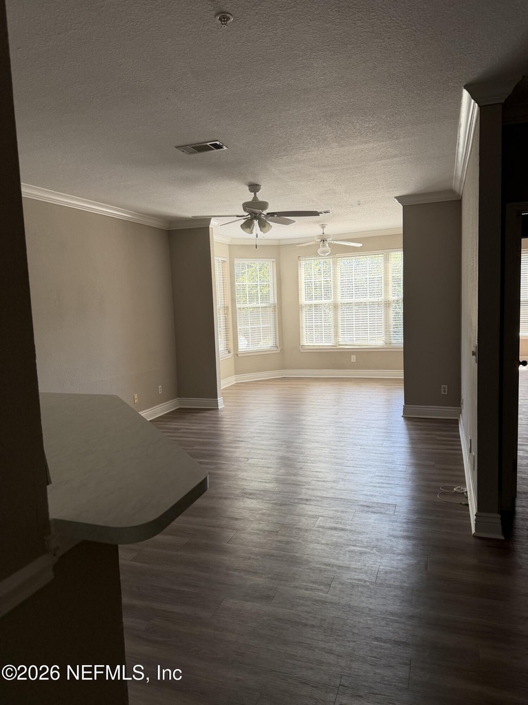 13810 Sutton Park Drive N - Photo 6