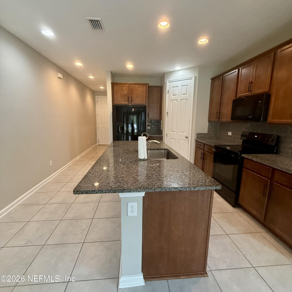 5162 Sawmill Point Way - Photo 4