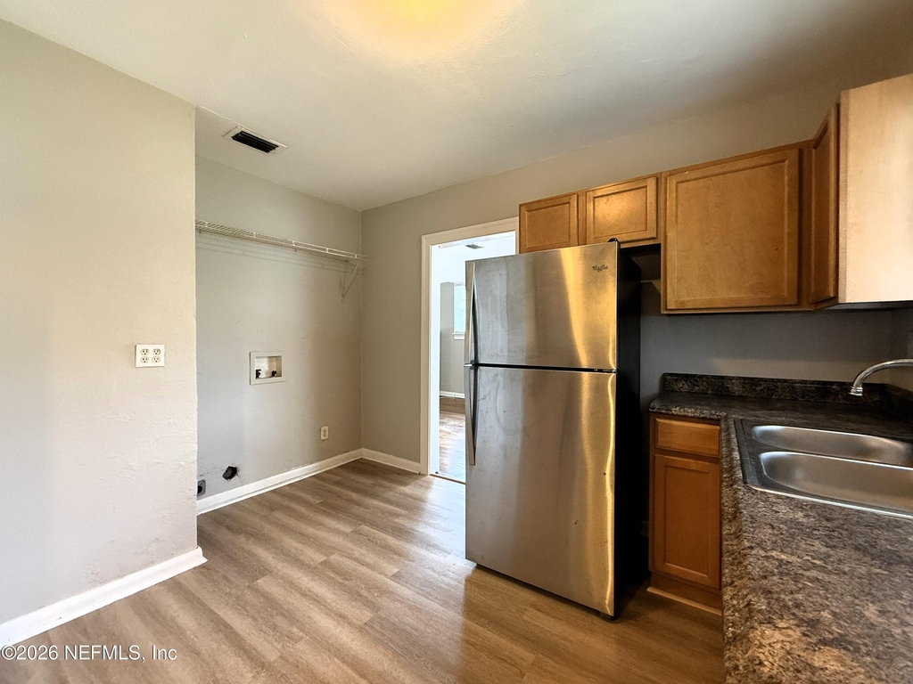 843 Mackinaw Street - Photo 7