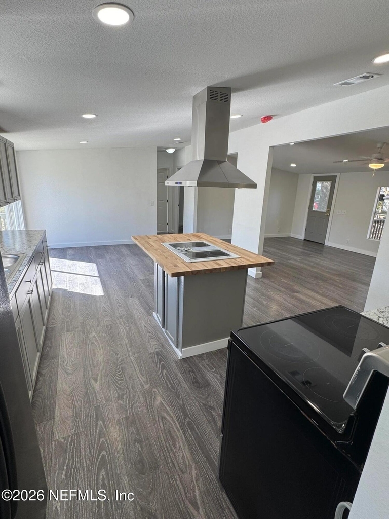 7934 Sunnybrook Road - Photo 2
