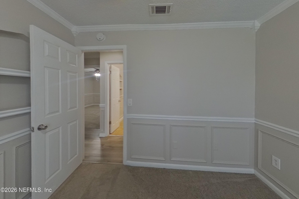 4324 Queensway Drive - Photo 8