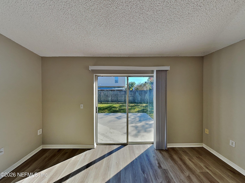 7354 High Bluff Road N - Photo 4