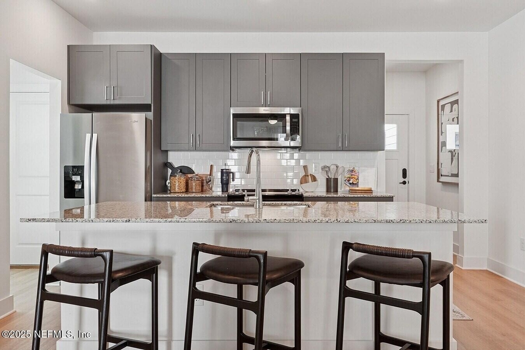3730 Dupont Avenue - Photo 11