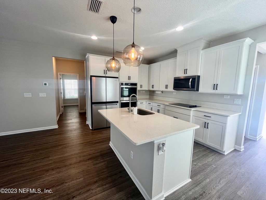 2117 Hawkeye Place - Photo 7